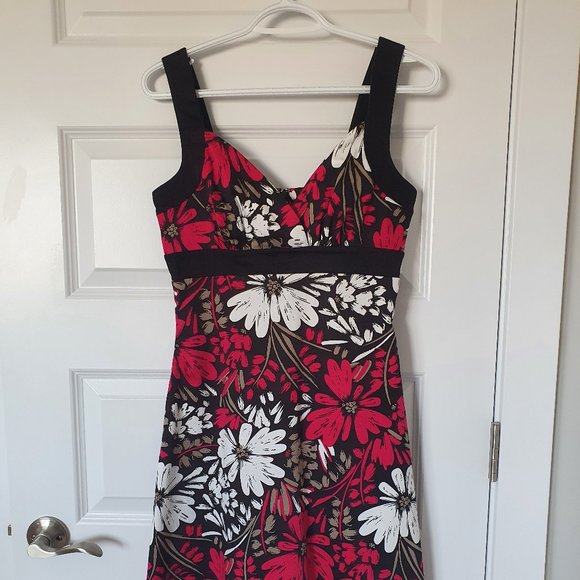 RW&CO. black/white/red floral dress (US 4) - Picture 1 of 5